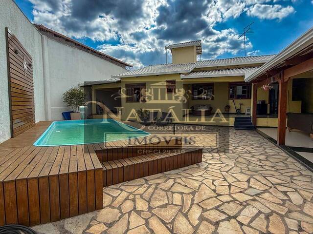 #380 - Casa para Venda em Betim - MG - 1