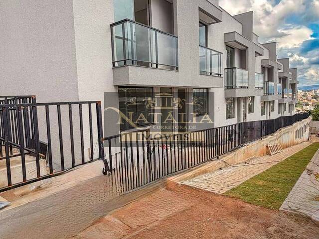 #410 - Casa para Venda em Betim - MG - 2